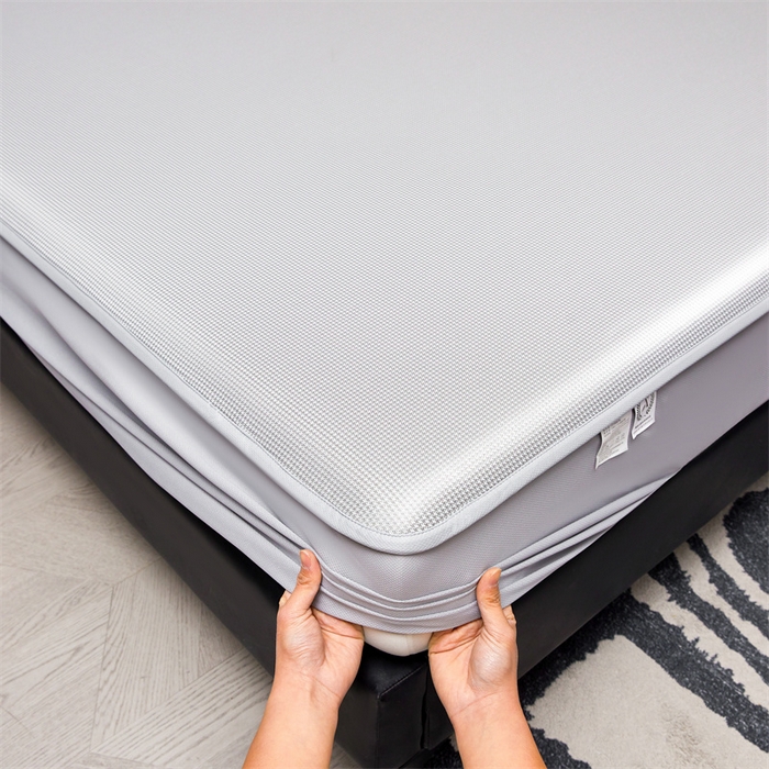 91家纺网 家纺一手货源 找家纺 女子家纺 2026新款碳光冰丝床笠款加厚三明治凉感凉席保护套夏季床罩席子凉席 千鸟格-床笠款-银帆灰