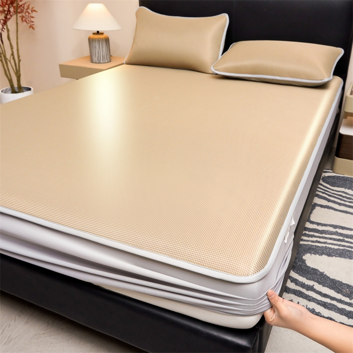 91家纺网 家纺一手货源 找家纺 女子家纺 2026新款碳光冰丝床笠款加厚三明治凉感凉席保护套夏季床罩席子凉席 千鸟格-床笠款-香槟金