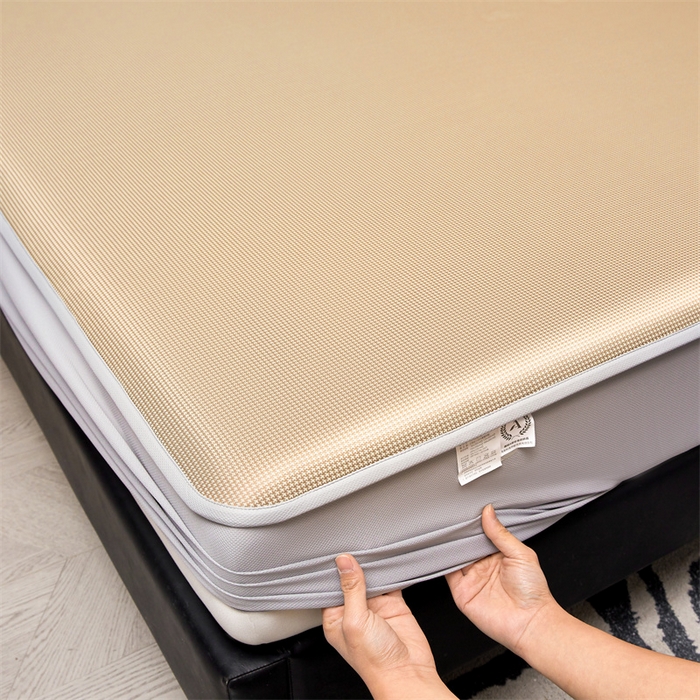 91家纺网 家纺一手货源 找家纺 女子家纺 2026新款碳光冰丝床笠款加厚三明治凉感凉席保护套夏季床罩席子凉席 千鸟格-床笠款-香槟金