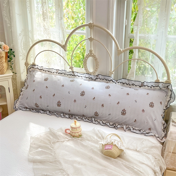 91家纺网 家纺一手货源 找家纺 圣比熊 2026新款A类云朵棉蕾丝双层花边枕套加长双人情侣1.8米枕芯内胆套1.5m枕头 旋转木马