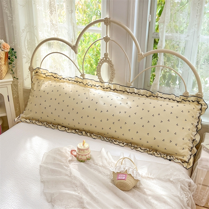 91家纺网 家纺一手货源 找家纺 圣比熊 2026新款A类云朵棉蕾丝双层花边枕套加长双人情侣1.8米枕芯内胆套1.5m枕头 樱桃花语