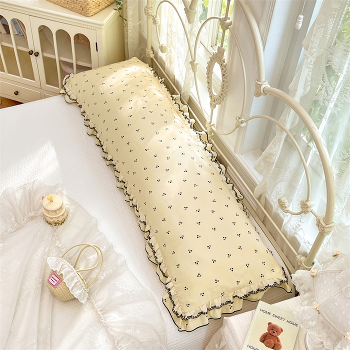 91家纺网 家纺一手货源 找家纺 圣比熊 2026新款A类云朵棉蕾丝双层花边枕套加长双人情侣1.8米枕芯内胆套1.5m枕头 樱桃花语