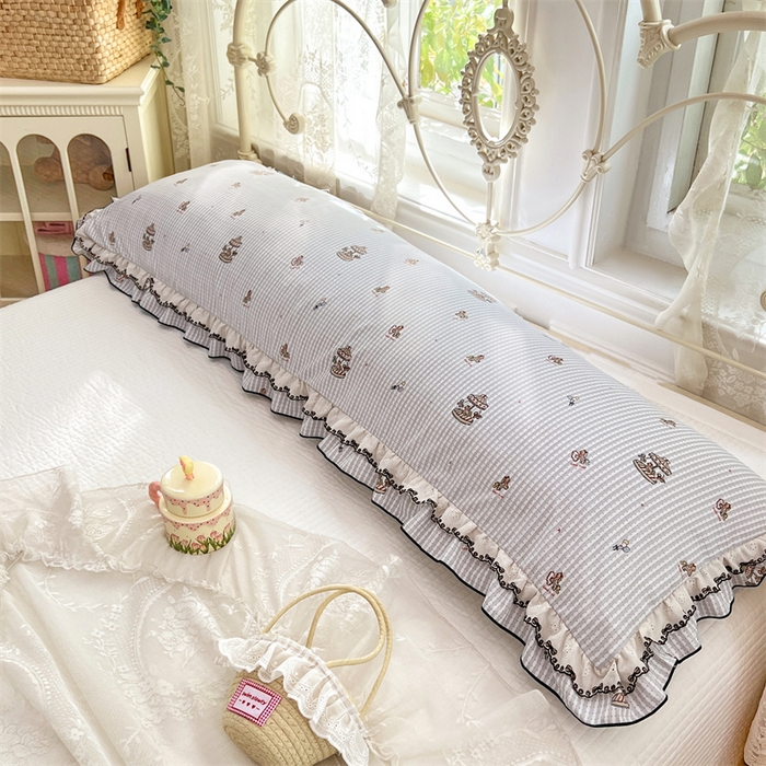 91家纺网 家纺一手货源 找家纺 圣比熊 2026新款A类云朵棉蕾丝双层花边枕套加长双人情侣1.8米枕芯内胆套1.5m枕头 旋转木马