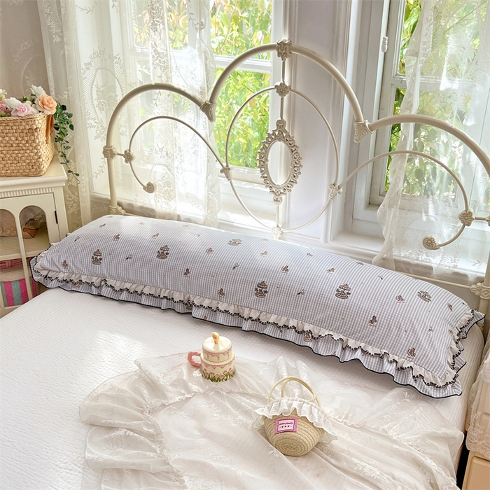 91家纺网 家纺一手货源 找家纺 圣比熊 2026新款A类云朵棉蕾丝双层花边枕套加长双人情侣1.8米枕芯内胆套1.5m枕头 旋转木马