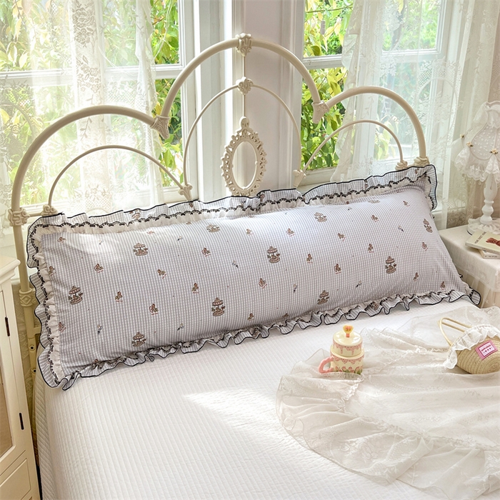 91家纺网 家纺一手货源 找家纺 圣比熊 2026新款A类云朵棉蕾丝双层花边枕套加长双人情侣1.8米枕芯内胆套1.5m枕头 旋转木马