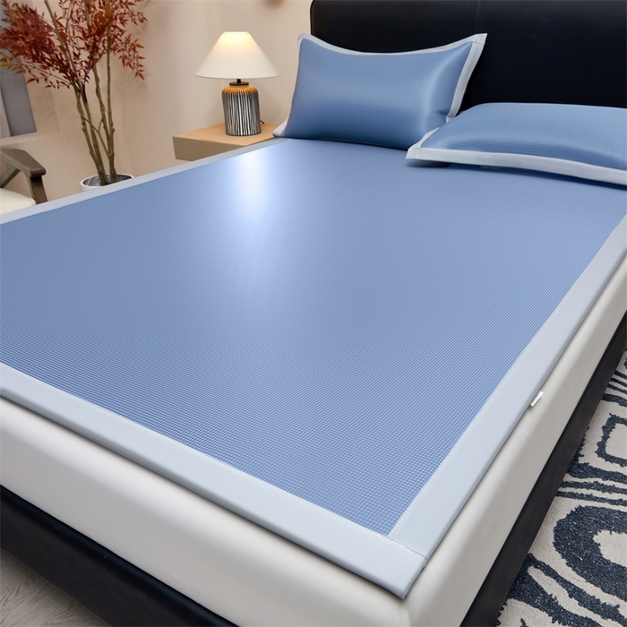 91家纺网 家纺一手货源 找家纺 女子家纺 2026新款碳光冰丝席子三件套加厚三明治冰丝软席席子凉席-平铺席 千鸟格-绑带款-海星蓝