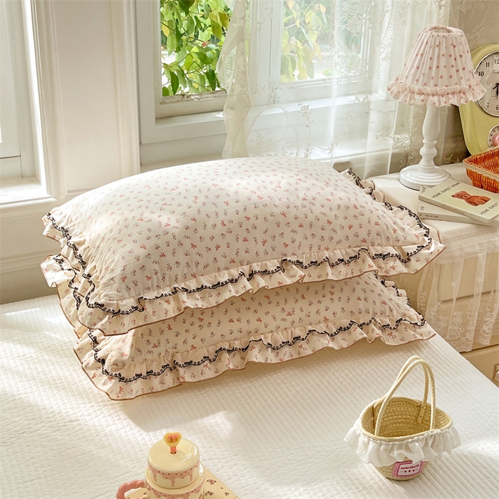 91家纺网 家纺一手货源 找家纺 圣比熊 2026新款A类云朵棉蕾丝双层花边枕套宿舍单人单只一只装枕芯48x74cm内胆套 苏颜粉