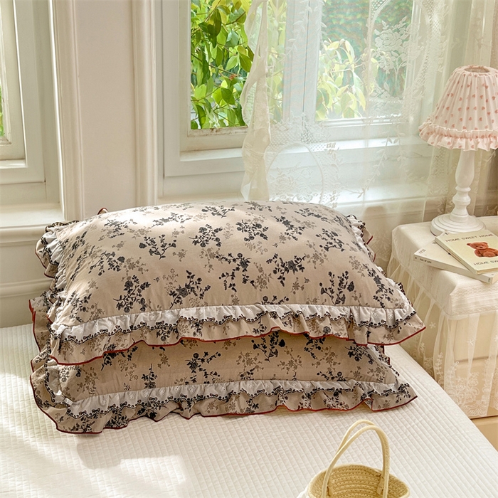 91家纺网 家纺一手货源 找家纺 圣比熊 2026新款A类云朵棉蕾丝双层花边枕套宿舍单人单只一只装枕芯48x74cm内胆套 花时令