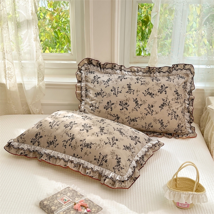 91家纺网 家纺一手货源 找家纺 圣比熊 2026新款A类云朵棉蕾丝双层花边枕套宿舍单人单只一只装枕芯48x74cm内胆套 花时令