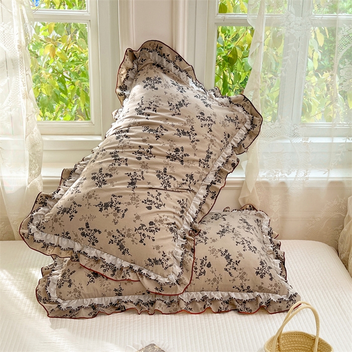 91家纺网 家纺一手货源 找家纺 圣比熊 2026新款A类云朵棉蕾丝双层花边枕套宿舍单人单只一只装枕芯48x74cm内胆套 花时令