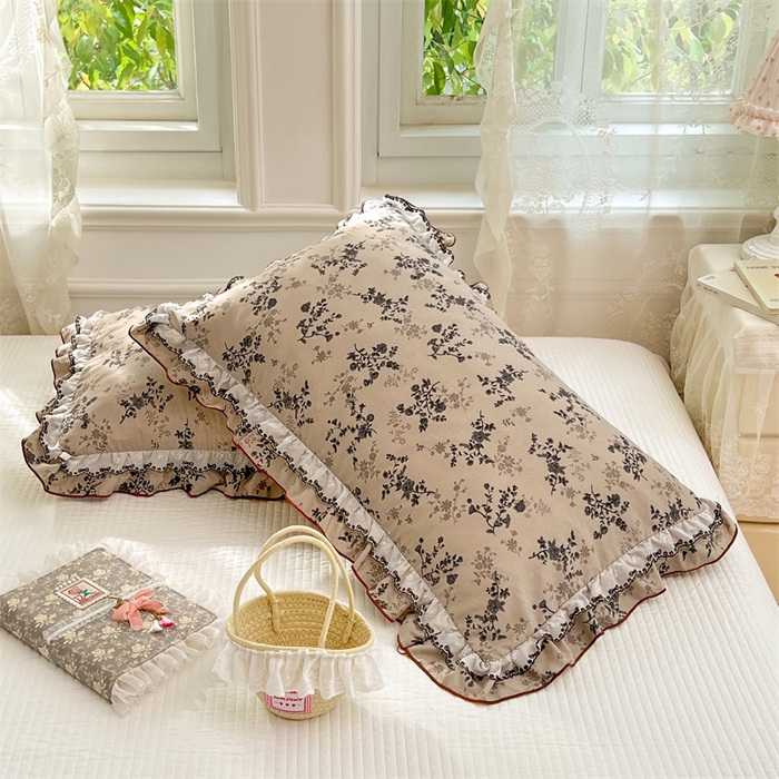 91家纺网 家纺一手货源 找家纺 圣比熊 2026新款A类云朵棉蕾丝双层花边枕套宿舍单人单只一只装枕芯48x74cm内胆套 花时令