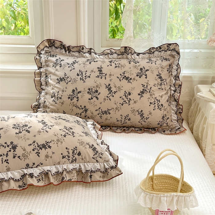 91家纺网 家纺一手货源 找家纺 圣比熊 2026新款A类云朵棉蕾丝双层花边枕套宿舍单人单只一只装枕芯48x74cm内胆套 花时令