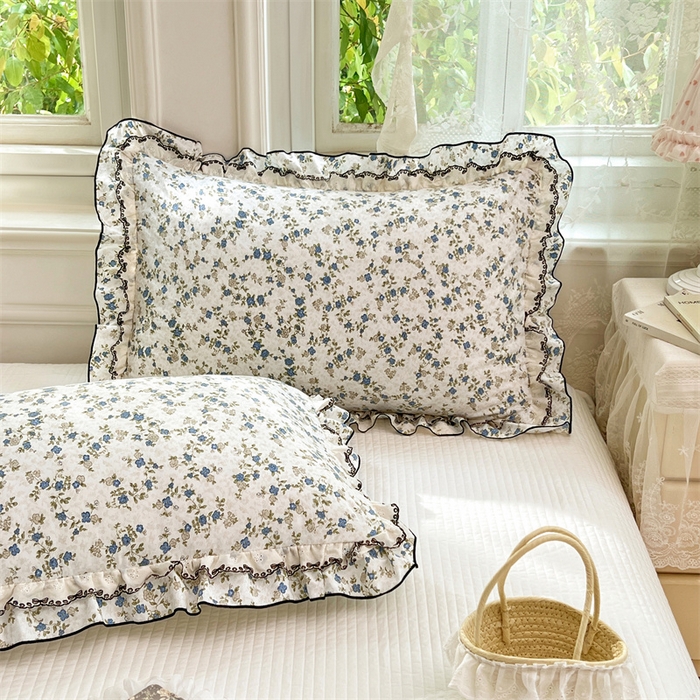 91家纺网 家纺一手货源 找家纺 圣比熊 2026新款A类云朵棉蕾丝双层花边枕套宿舍单人单只一只装枕芯48x74cm内胆套 蓝岛风铃