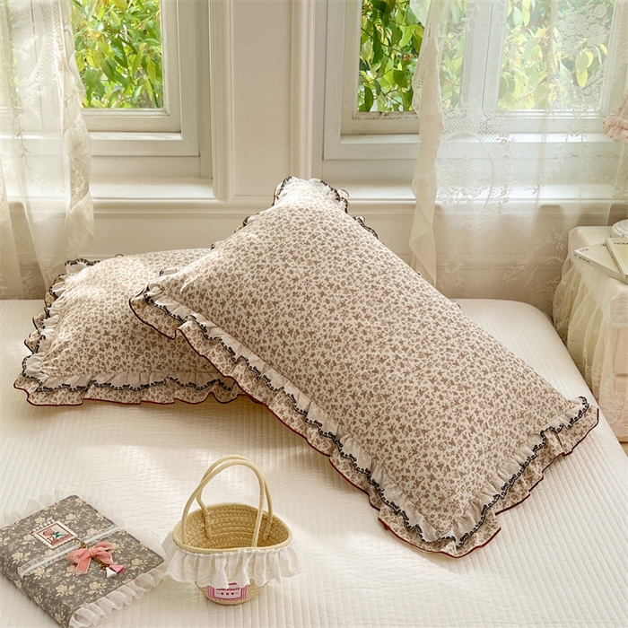 91家纺网 家纺一手货源 找家纺 圣比熊 2026新款A类云朵棉蕾丝双层花边枕套宿舍单人单只一只装枕芯48x74cm内胆套 浮影