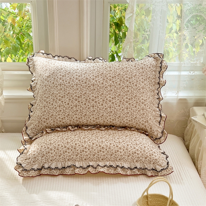 91家纺网 家纺一手货源 找家纺 圣比熊 2026新款A类云朵棉蕾丝双层花边枕套宿舍单人单只一只装枕芯48x74cm内胆套 浮影