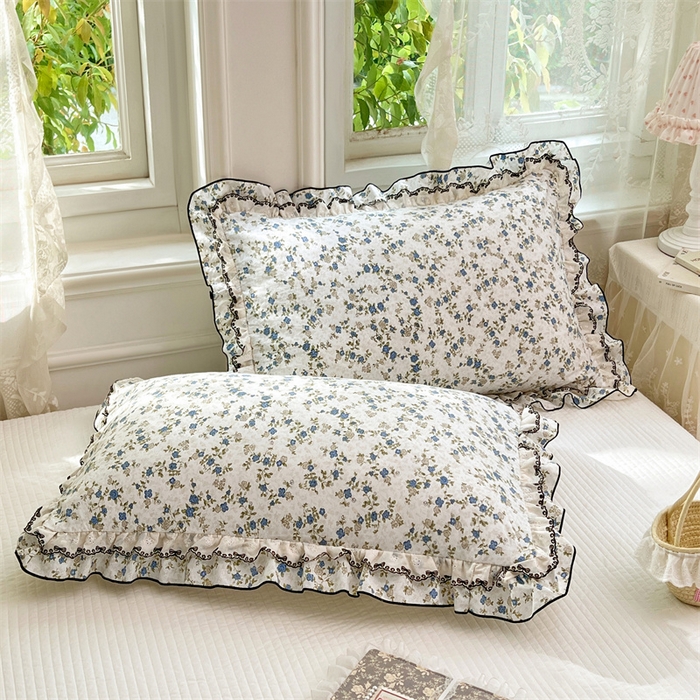 91家纺网 家纺一手货源 找家纺 圣比熊 2026新款A类云朵棉蕾丝双层花边枕套宿舍单人单只一只装枕芯48x74cm内胆套 蓝岛风铃