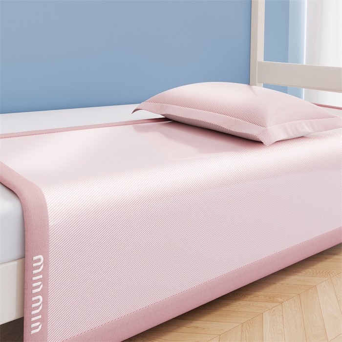 91家纺网 家纺一手货源 找家纺 女子家纺 2026新款学生床斜纹冰丝刺绣款凉席席子凉席 樱花粉