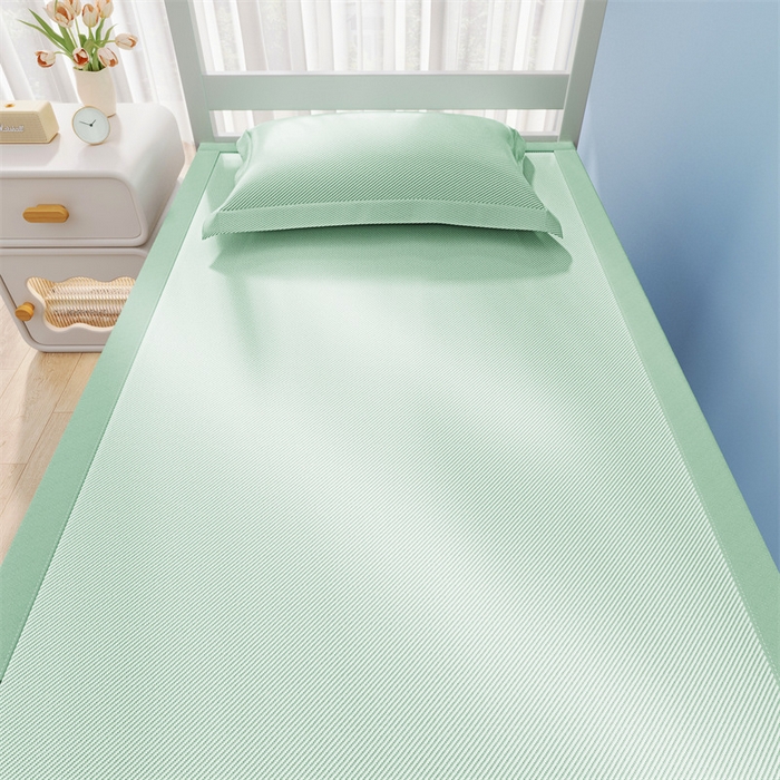 91家纺网 家纺一手货源 找家纺 女子家纺 2026新款学生床斜纹冰丝刺绣款凉席席子凉席 凉茶绿