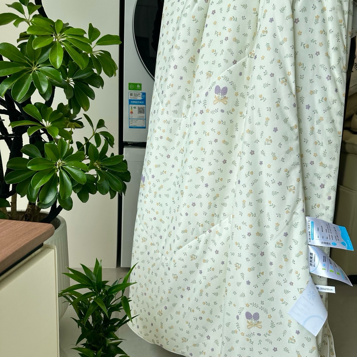 91家纺网 家纺一手货源 找家纺 卡芙兰家纺 2026新款凉感丝夏凉被空调被单人双人纯色印花夏被可机洗 清新莓果