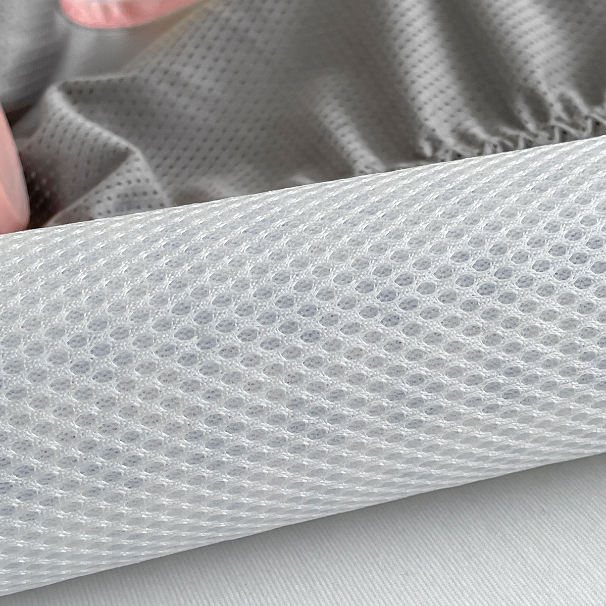 91家纺网 家纺一手货源 找家纺 桃子家居 2026新款A类ins博主卡通数码印花高级品质撞色中分子1200D冰感丝凉感席冰丝三件套平铺床笠系列 冰感席混搭-可爱猫咪