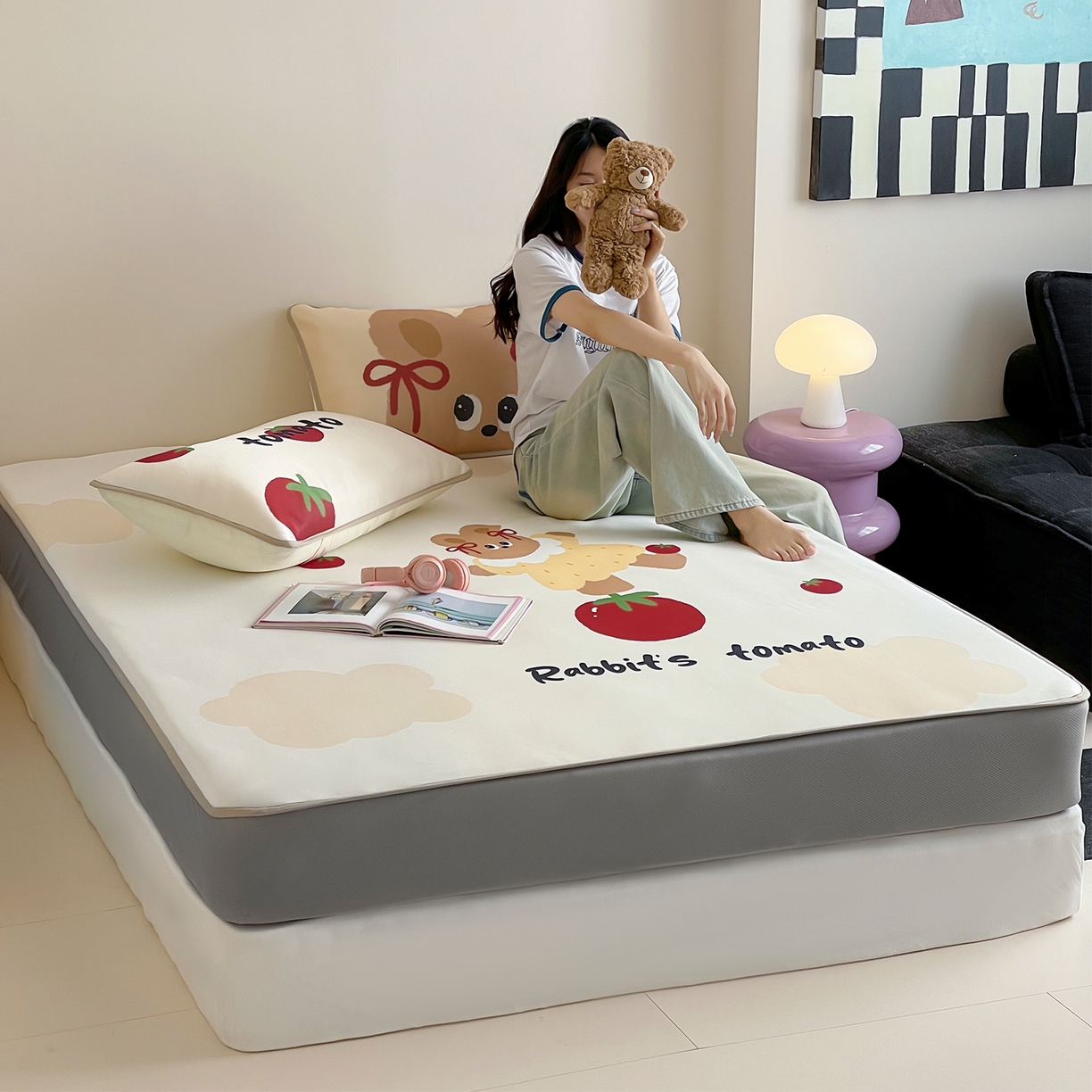 91家纺网 家纺一手货源 找家纺 （总）桃子家居 2026新款A类ins博主卡通数码印花高级品质撞色中分子1200D冰感丝凉感席冰丝三件套平铺床笠系列