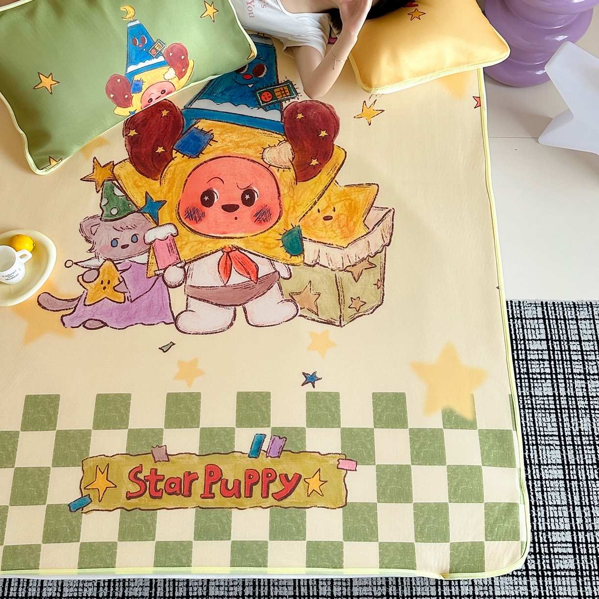 91家纺网 家纺一手货源 找家纺 桃子家居 2026新款A类ins博主卡通数码印花高级品质撞色中分子1200D冰感丝凉感席冰丝三件套平铺床笠系列 冰感席混搭-魔法世界