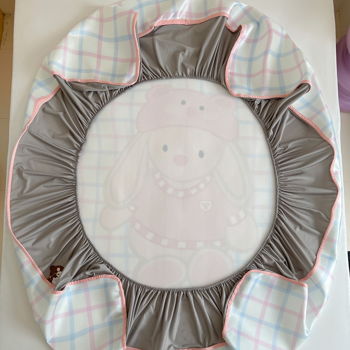 91家纺网 家纺一手货源 找家纺 桃子家居 2026新款A类ins博主卡通数码印花高级品质撞色中分子1200D冰感丝凉感席冰丝三件套平铺床笠系列 冰感席混搭-可爱邦尼兔