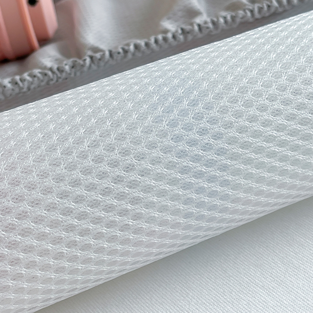 91家纺网 家纺一手货源 找家纺 桃子家居 2026新款A类ins博主卡通数码印花高级品质撞色中分子1200D冰感丝凉感席冰丝三件套平铺床笠系列 冰感席混搭-可爱邦尼兔