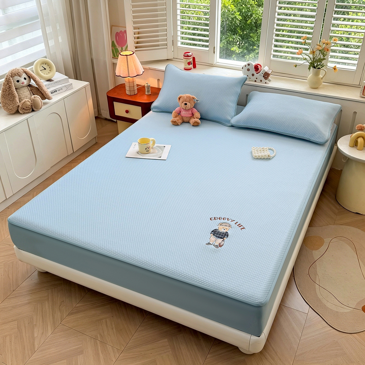 91家纺网 家纺一手货源 找家纺 （总）喜居 2026新款凉感PE小熊刺绣系列床笠款凉席