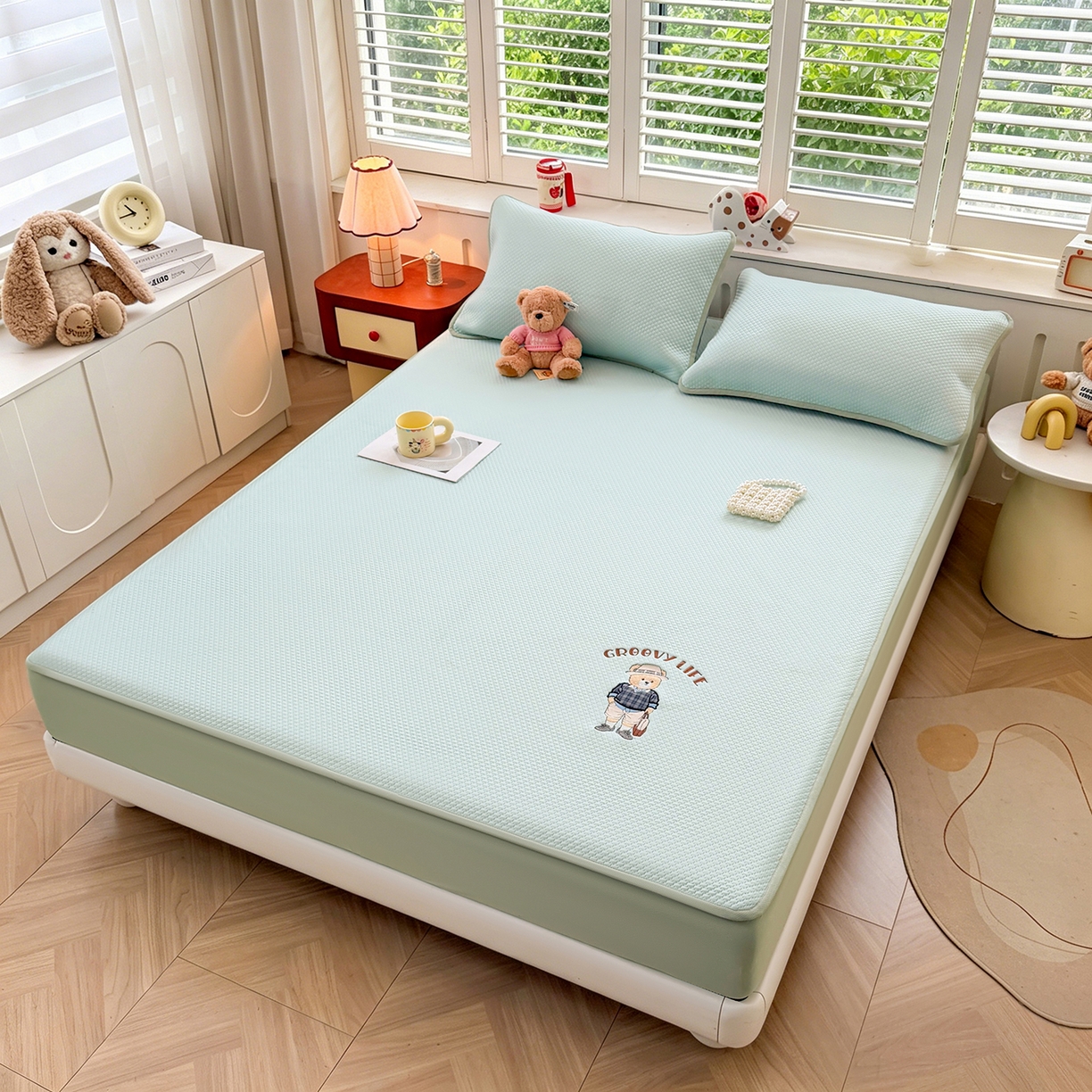 91家纺网 家纺一手货源 找家纺 喜居 2026新款凉感PE小熊刺绣系列床笠款凉席 凉感PE床笠-Mr. Bear-绿