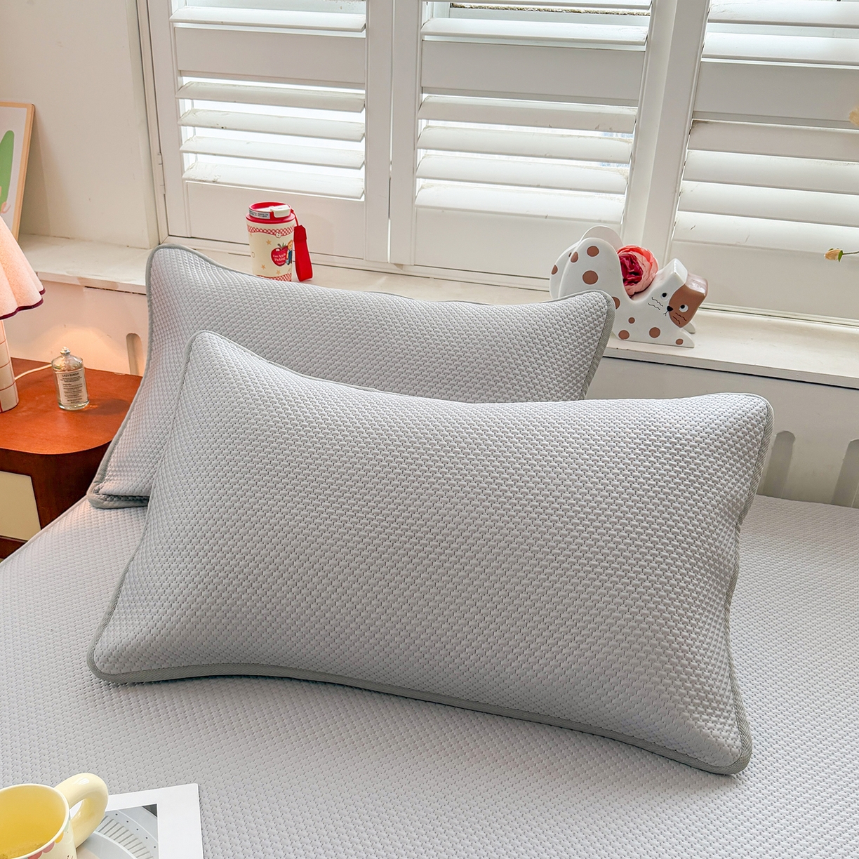 91家纺网 家纺一手货源 找家纺 喜居 2026新款凉感PE小熊刺绣系列床笠款凉席 凉感PE床笠-Mr. Bear-灰