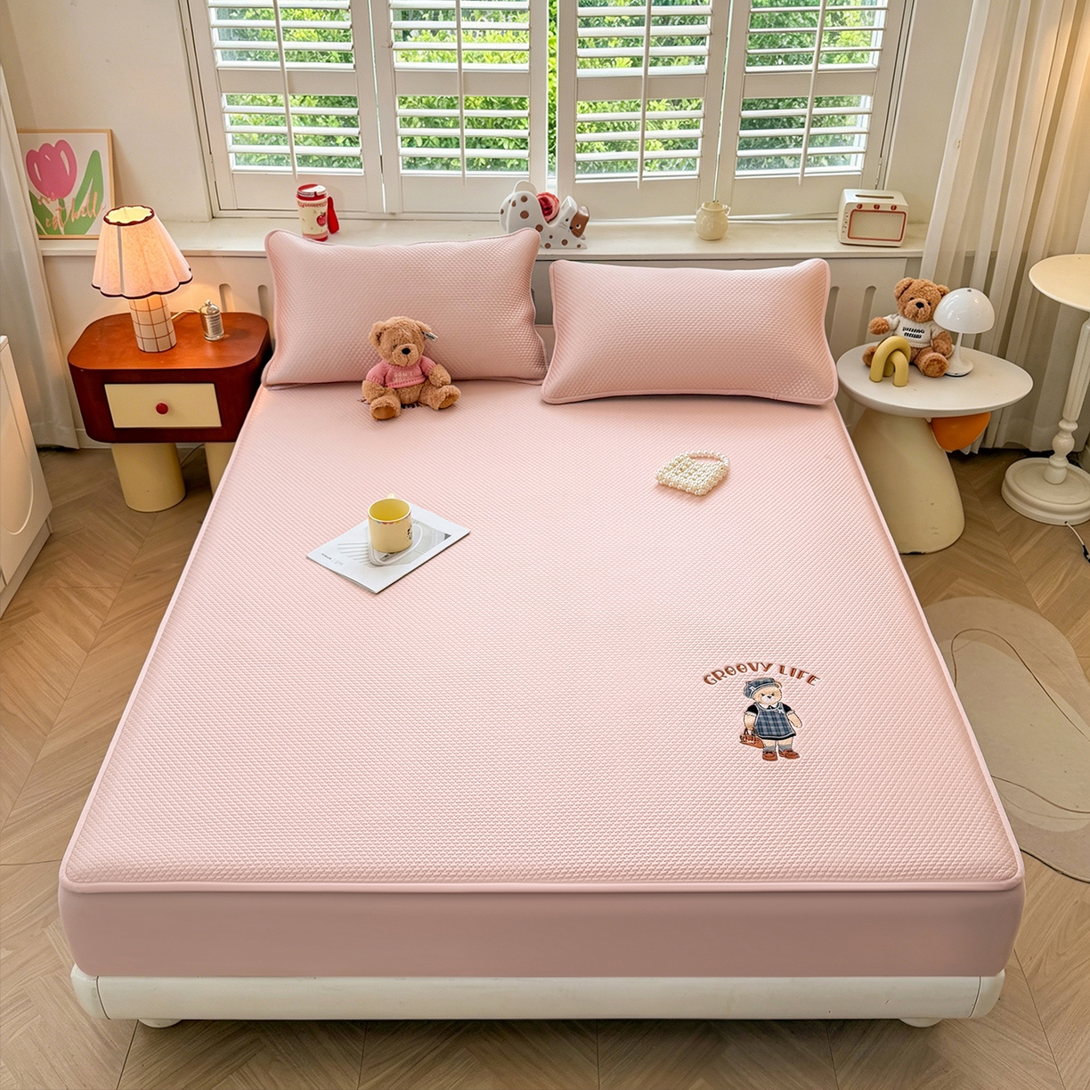 91家纺网 家纺一手货源 找家纺 喜居 2026新款凉感PE小熊刺绣系列床笠款凉席 凉感PE床笠-Miss Bear-粉