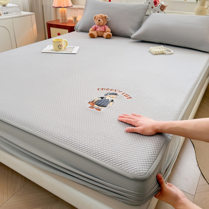 喜居 2026新款凉感PE小熊刺绣系列床笠款凉席 凉感PE床笠-Miss Bear-灰