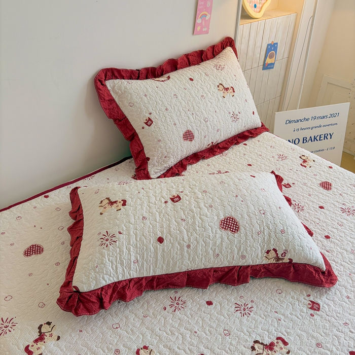 91家纺网 家纺一手货源 找家纺 铠畅家纺 2026新款泡芙纱水洗棉夏被四件套 摇摇木马