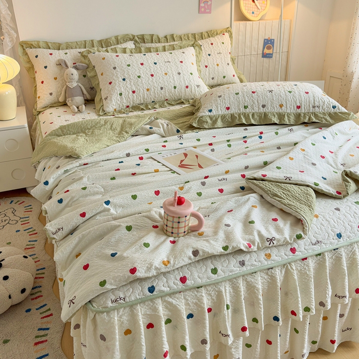 91家纺网 家纺一手货源 找家纺 铠畅家纺 2026新款泡芙纱水洗棉夏被四件套 彩心日记