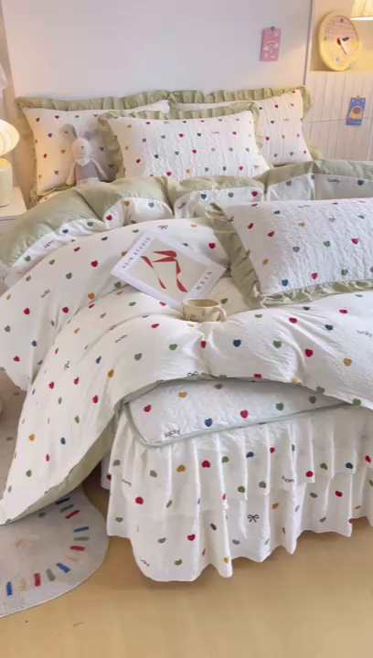 91家纺网 家纺一手货源 找家纺 铠畅家纺 2026新款泡芙纱水洗棉夏被四件套 彩心日记