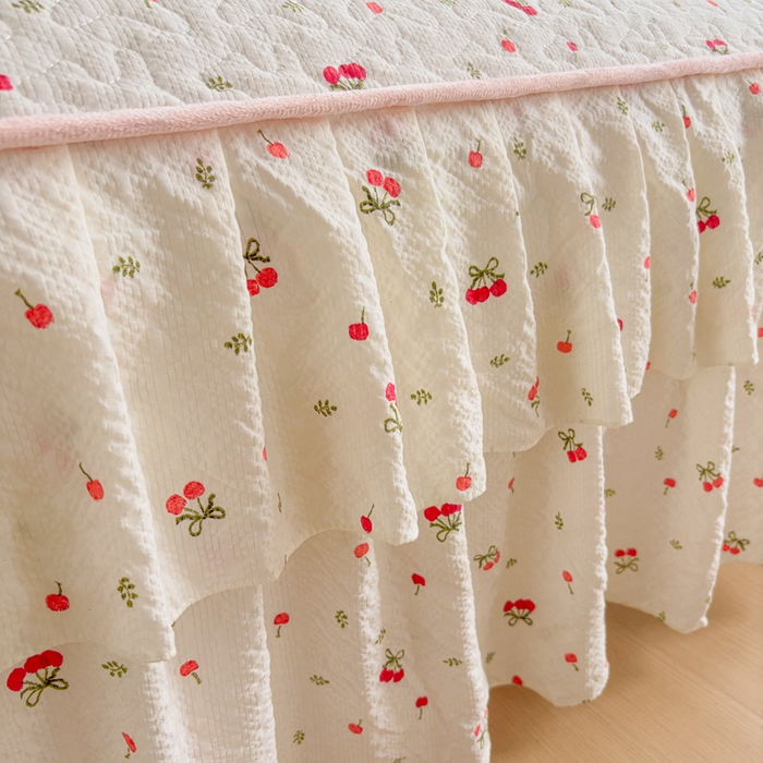 91家纺网 家纺一手货源 找家纺 铠畅家纺 2026新款泡芙纱水洗棉夏被四件套 粉樱甜梅