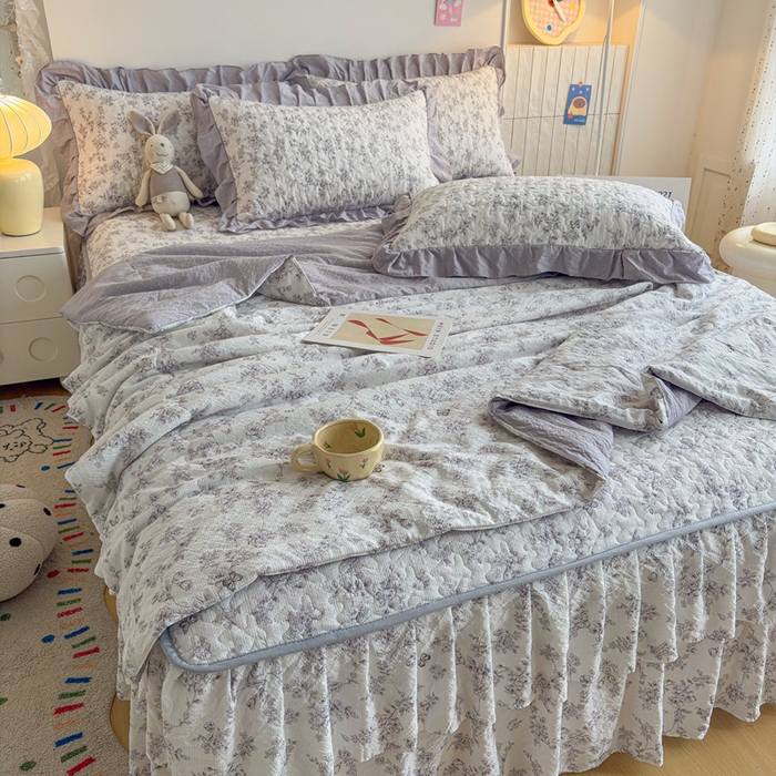 91家纺网 家纺一手货源 找家纺 铠畅家纺 2026新款泡芙纱水洗棉夏被四件套 灰影花眠