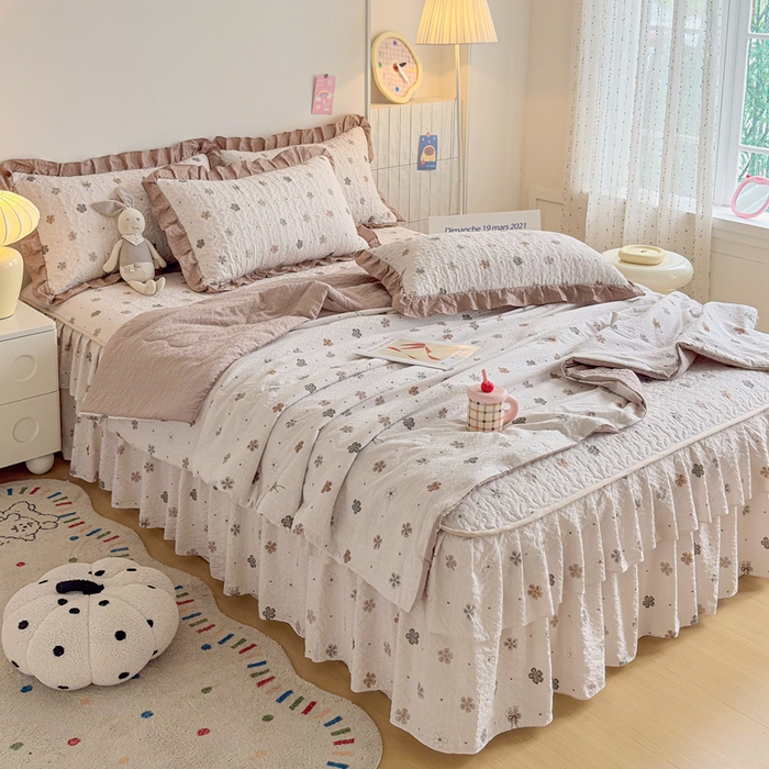 91家纺网 家纺一手货源 找家纺 铠畅家纺 2026新款泡芙纱水洗棉夏被四件套 焦糖花野