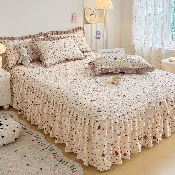 91家纺网 家纺一手货源 找家纺 铠畅家纺 2026新款泡芙纱水洗棉夏被四件套 奶咖新豹