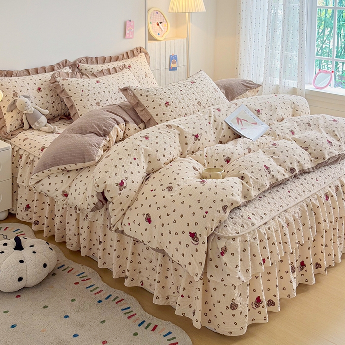 91家纺网 家纺一手货源 找家纺 铠畅家纺 2026新款泡芙纱水洗棉夏被四件套 奶咖新豹