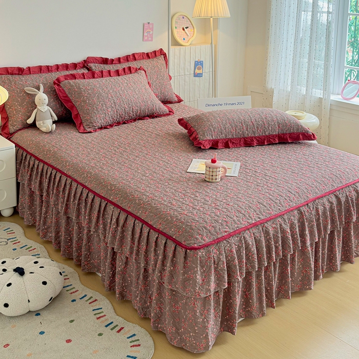 91家纺网 家纺一手货源 找家纺 铠畅家纺 2026新款泡芙纱水洗棉夏被四件套 裳红旧梦