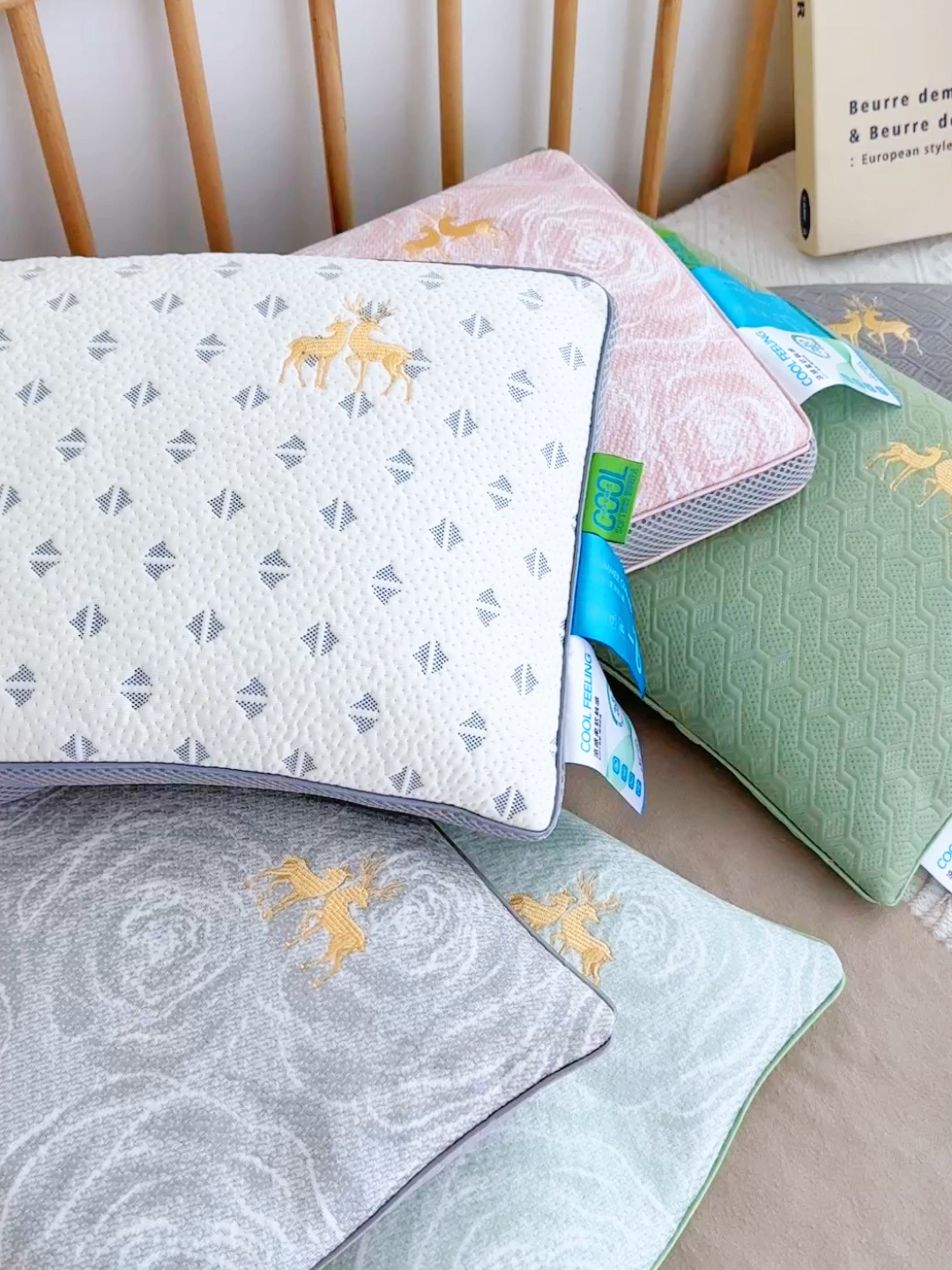 91家纺网 家纺一手货源 找家纺 仁宇枕业 2026新款新品 透气款夏凉凉感丝荞麦枕头枕芯 透气小鹿夏凉荞麦枕-双边款灰色