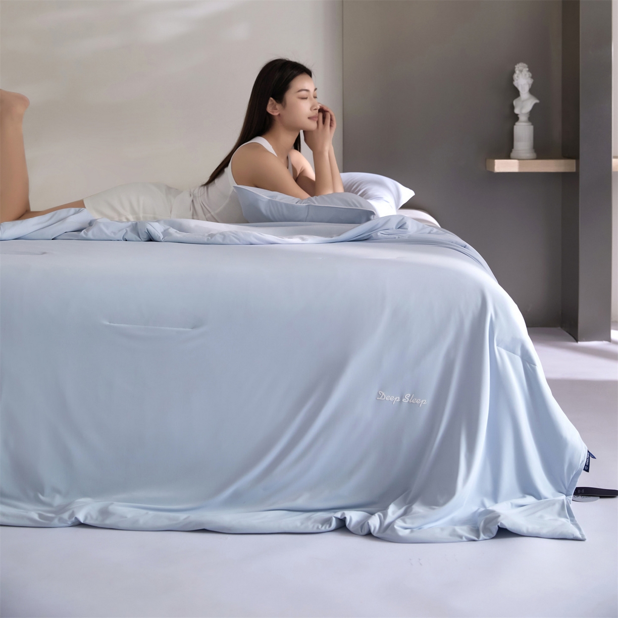 91家纺网 家纺一手货源 找家纺 头等舱 2026新款锦氨凉感&针织（优可丝）30%醋酯纤维双感夏被 静水蓝