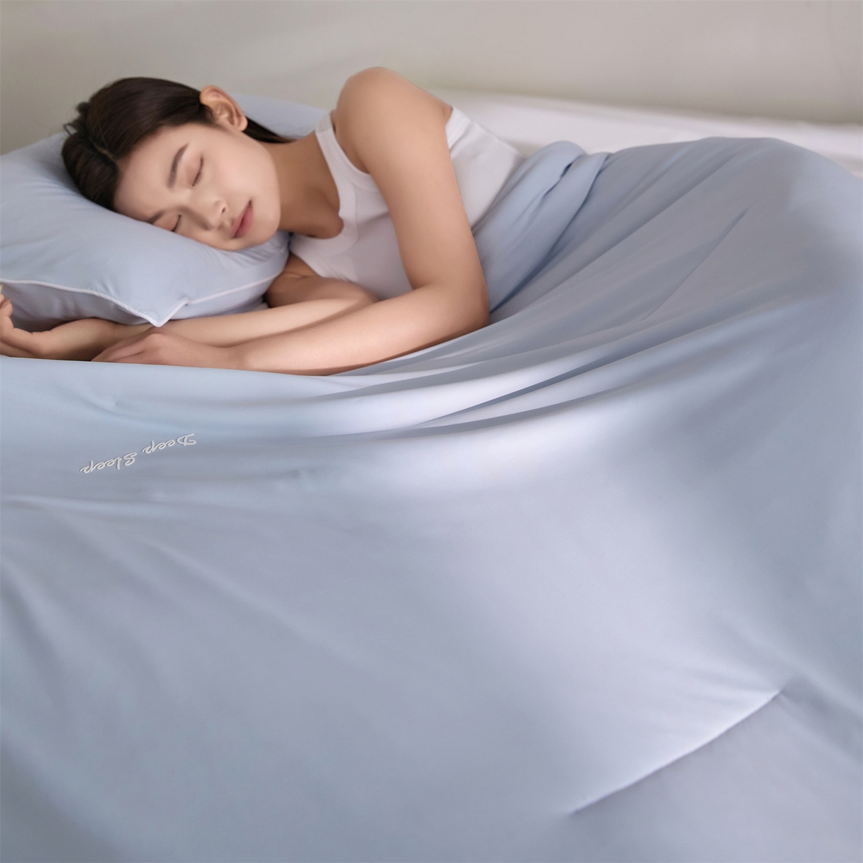 91家纺网 家纺一手货源 找家纺 头等舱 2026新款锦氨凉感&针织（优可丝）30%醋酯纤维双感夏被 静水蓝