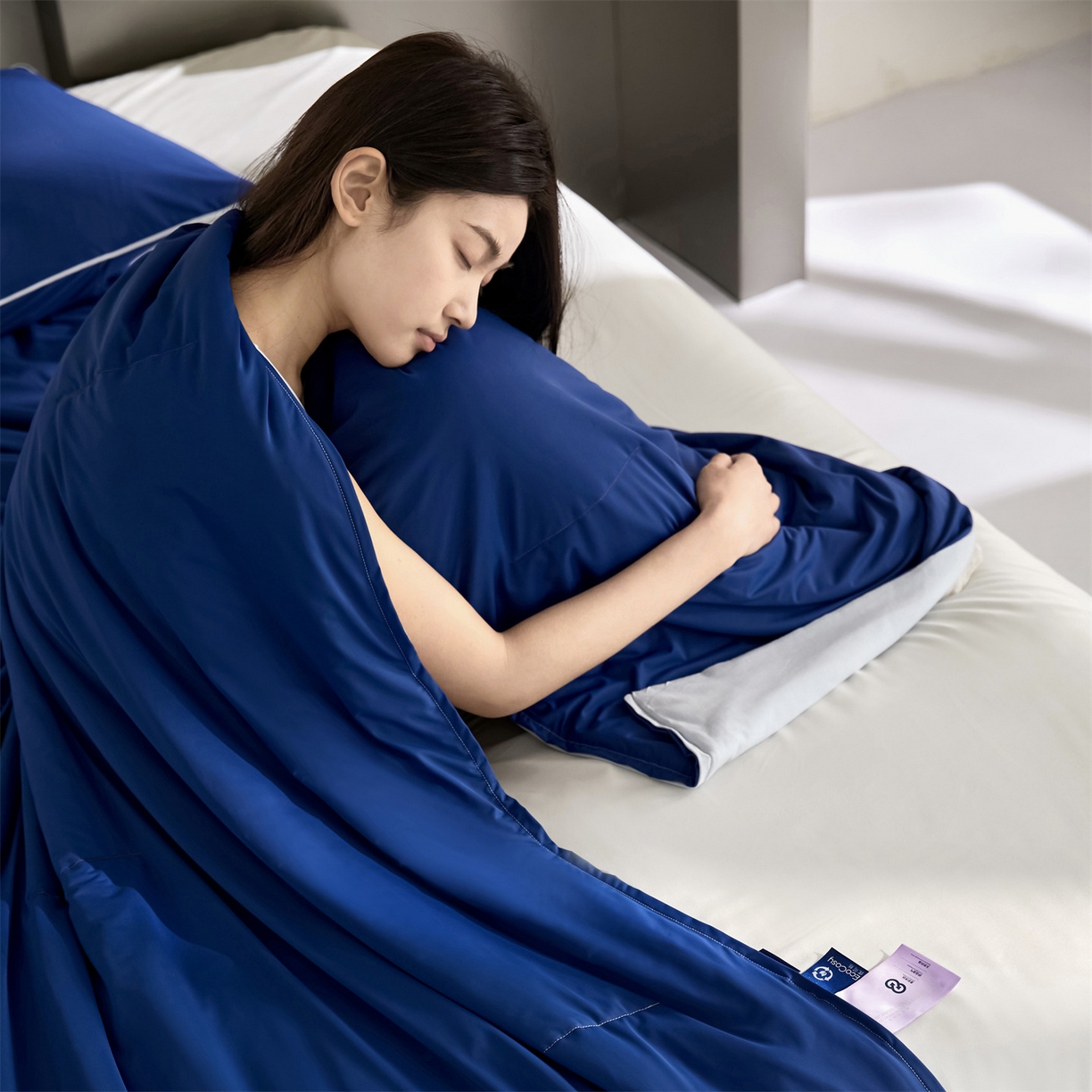 91家纺网 家纺一手货源 找家纺 头等舱 2026新款锦氨凉感&针织（优可丝）30%醋酯纤维双感夏被 深睡蓝