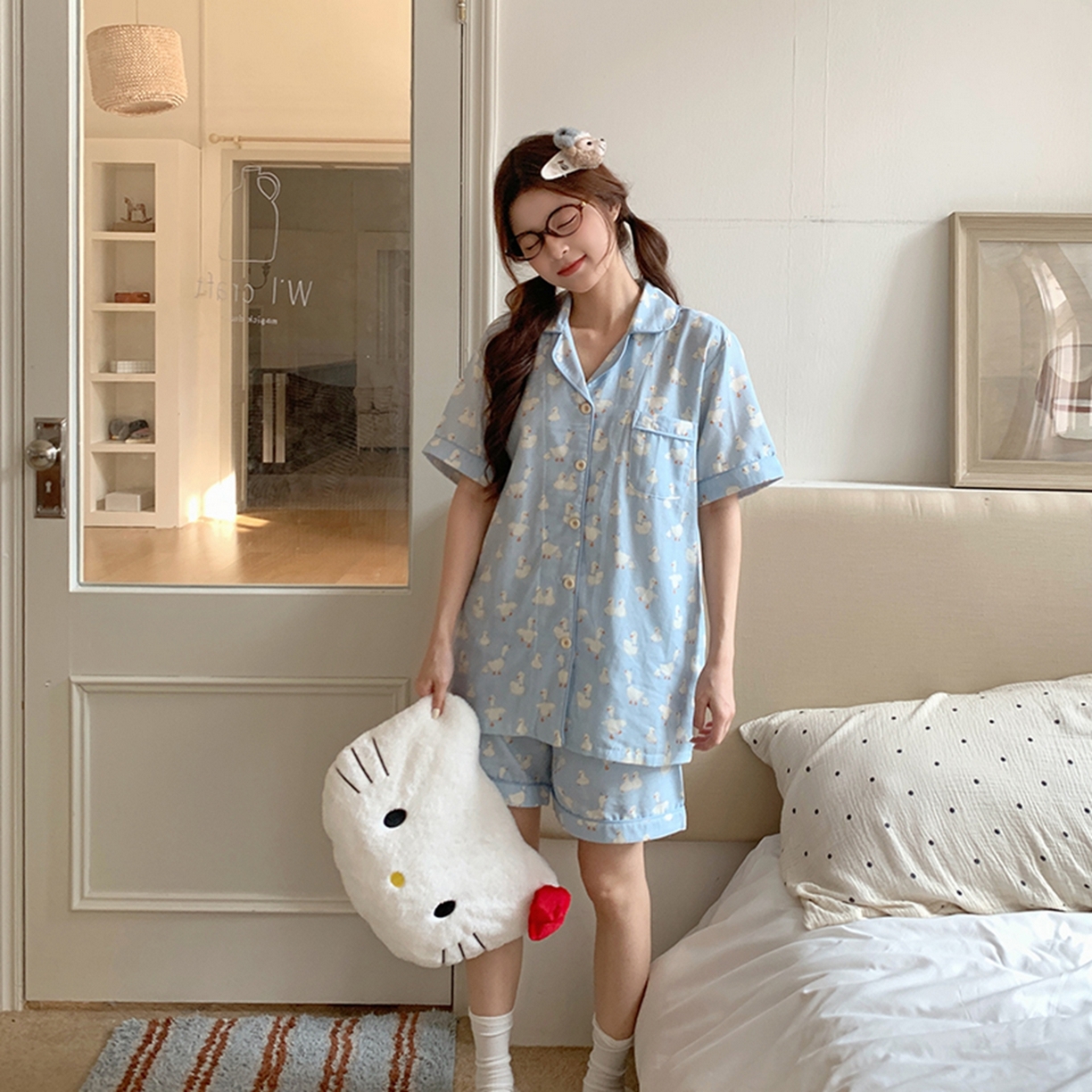 91家纺网 家纺一手货源 找家纺 爱思佳 2026新款全棉纯棉双层纱短袖睡衣系列 蓝色大鹅