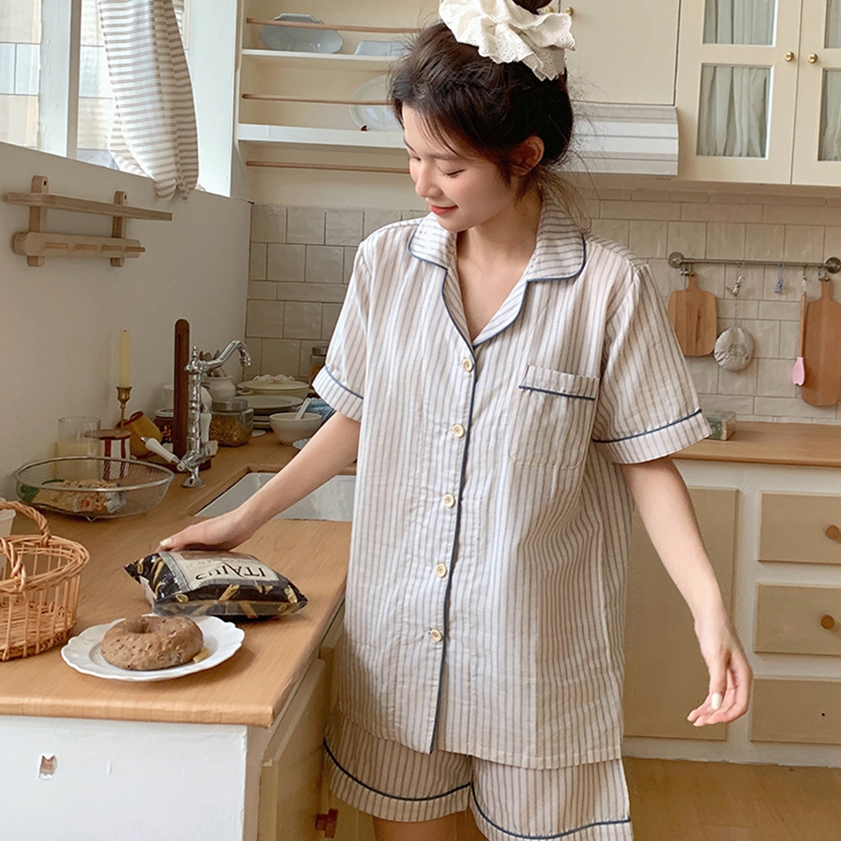 91家纺网 家纺一手货源 找家纺 爱思佳 2026新款全棉纯棉双层纱短袖睡衣系列 条纹蓝