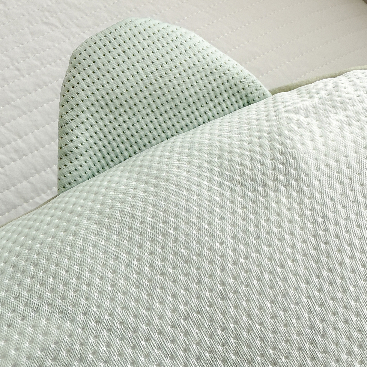 91家纺网 家纺一手货源 找家纺 蔻眠 凉感丝开心熊荞麦护颈枕夏季凉豆豆儿童枕芯学生枕头 开心熊-绿色