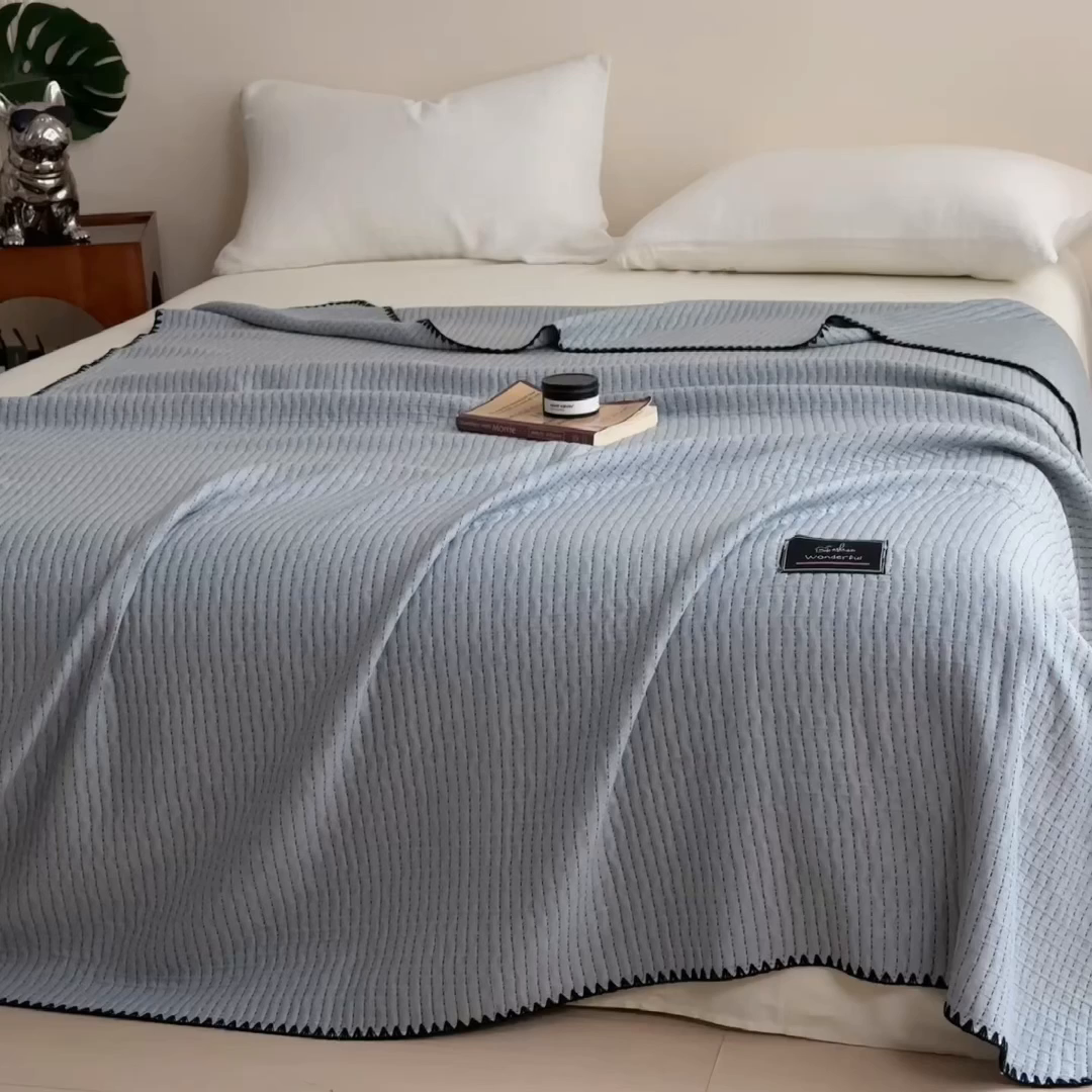 91家纺网 家纺一手货源 找家纺 （总）云恋家纺 2026新款A类全棉毛巾被全棉学生午睡毯薄款夏被沙发空调被办公室披肩毯